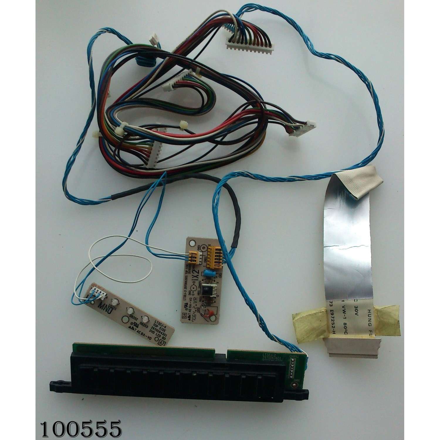 KIT DE CABLES PARA TV / WESTINGHOUSE SK-32H5900